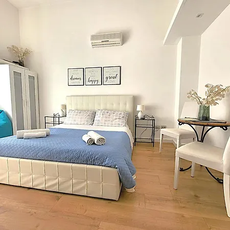 Krly Bed & Breakfast *
